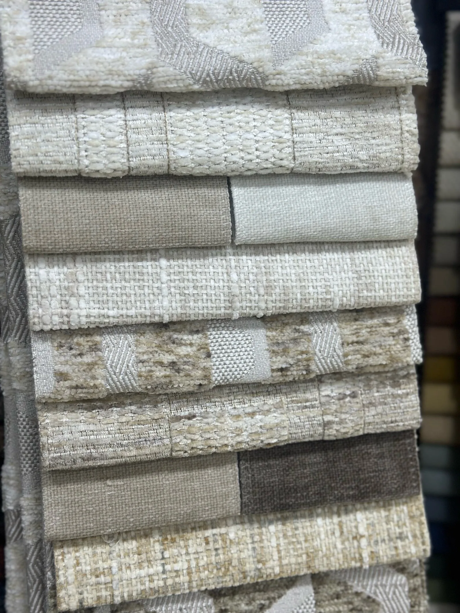 مفروشات عامه من الكنب والجلسات الخليجيه